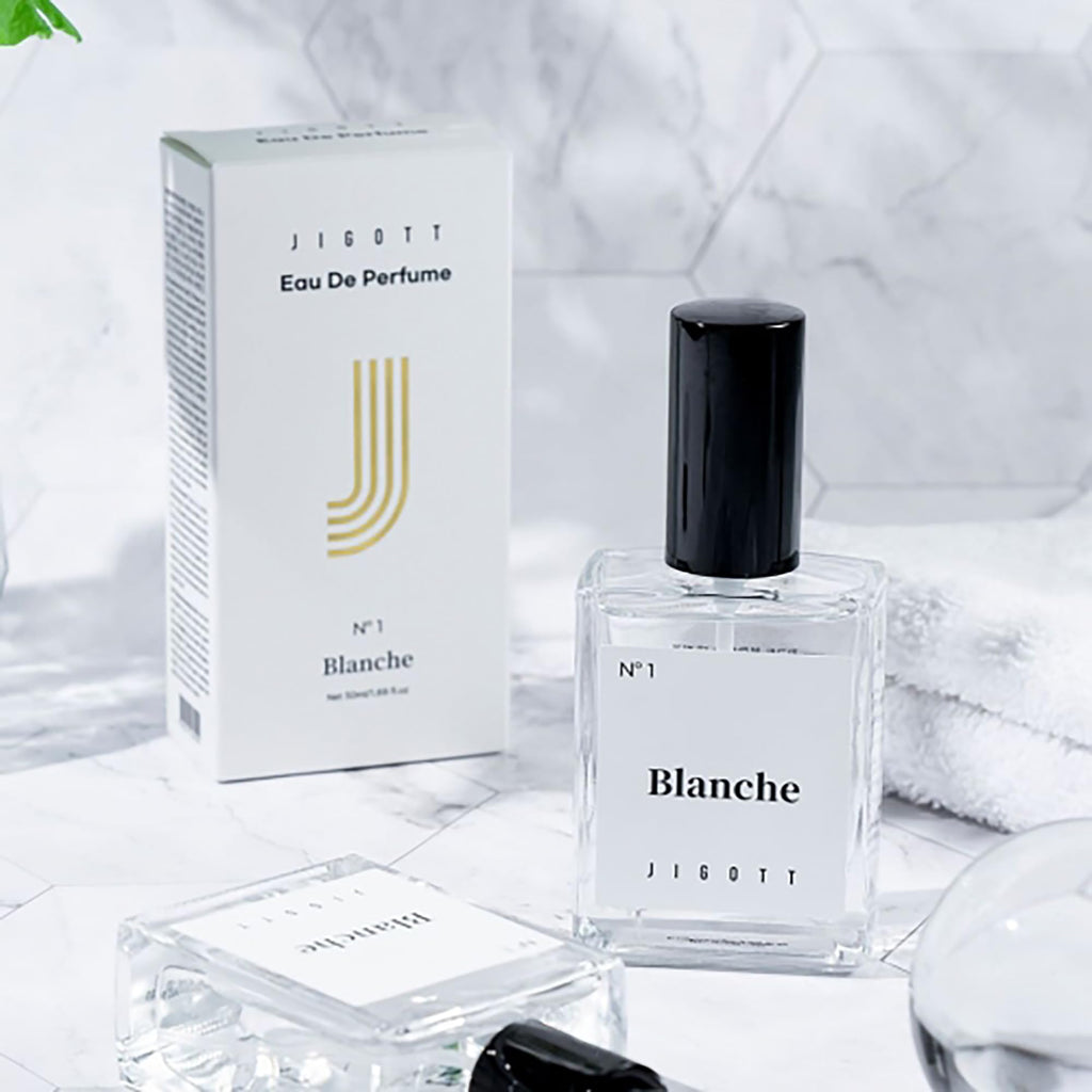 Eau De Perfume Spray 1.69 fl. Oz J108957