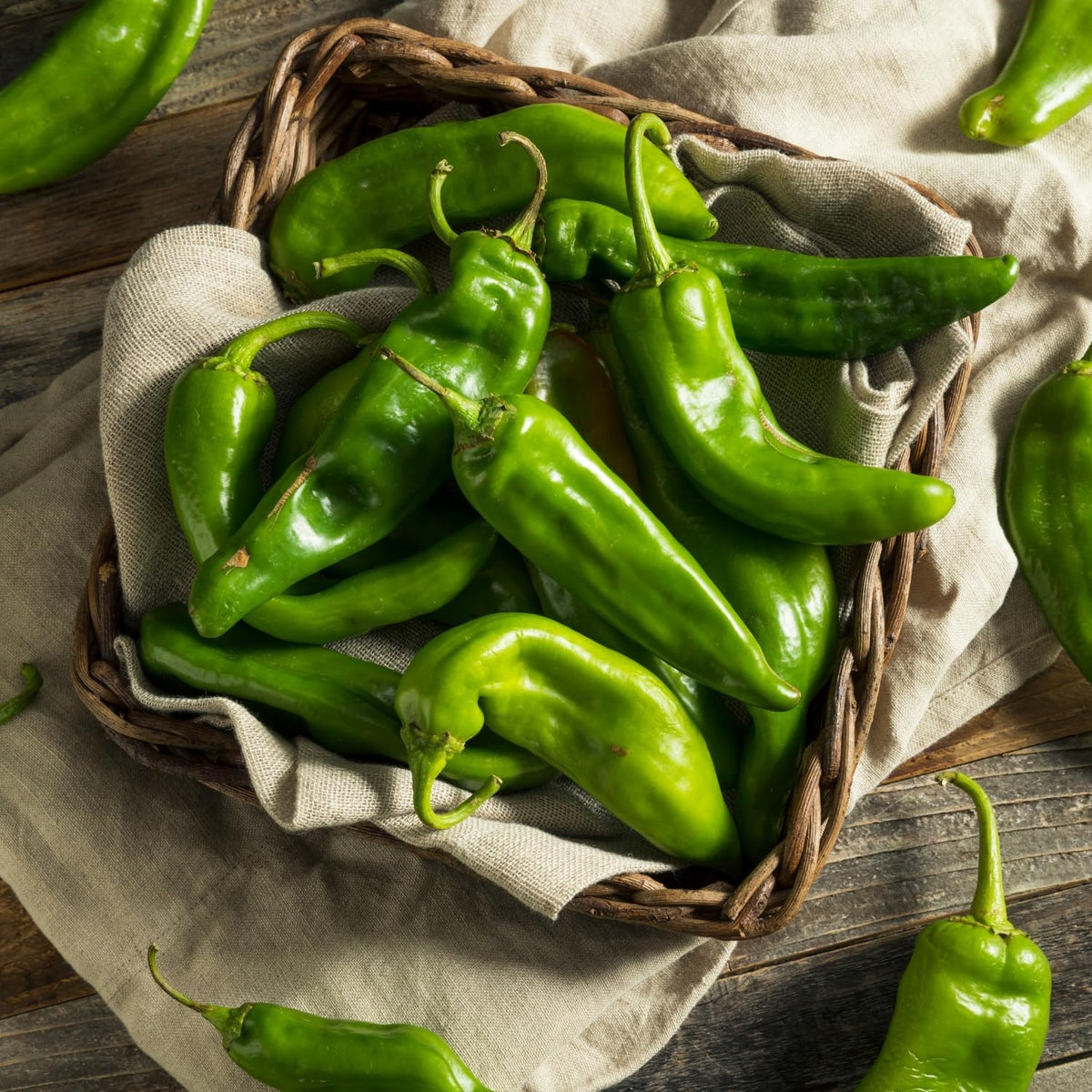 Medium Green Chile Sauce 40oz 2 Pack N823